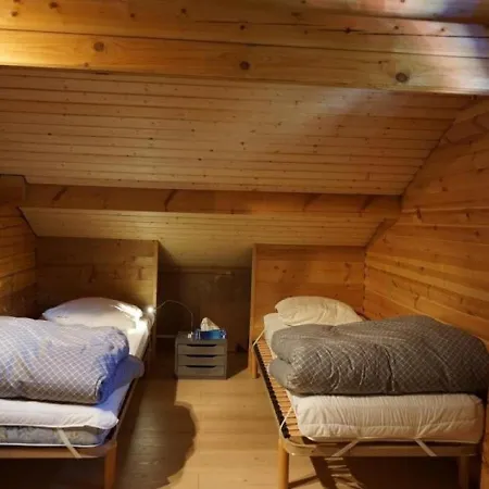 Chalet Barcelonnette, 5 Pieces, 10 Personnes - Fr-1-165-128 Шале Барселоннет